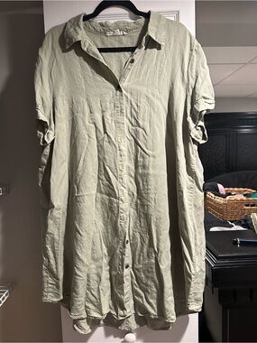 Women’s button down dress
